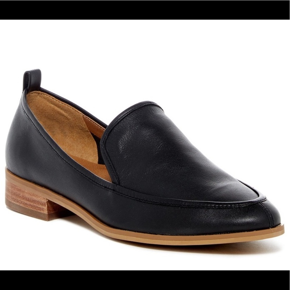 Susina Kellen Almond Toe Loafer, black, size 12